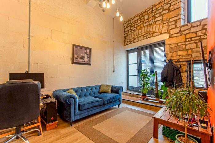 1 Bedroom Flat To Rent In Vale View Terrace, Batheaston, Bath, BA1
