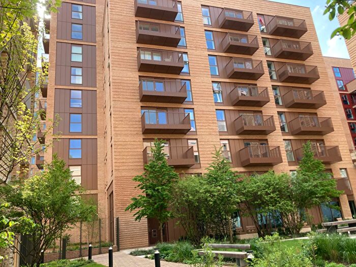 1 Bedroom Flat To Rent In London, N8