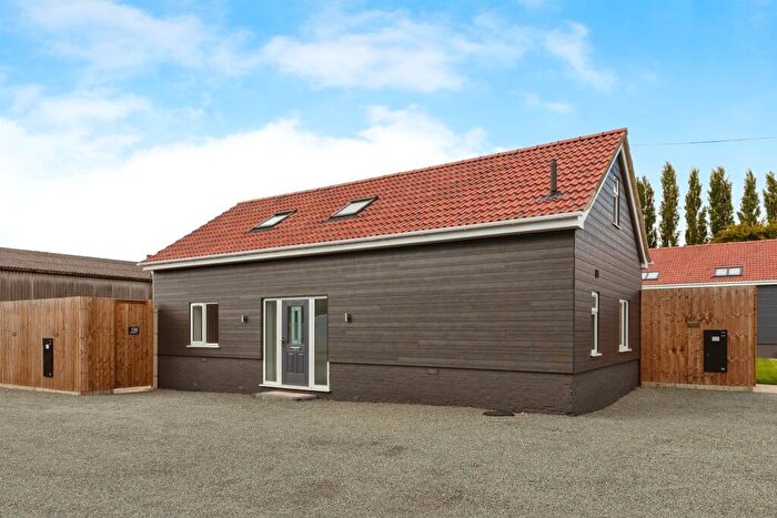 3 Bedroom Detached House For Sale In Cock Bank, Whittlesey, Peterborough, PE7