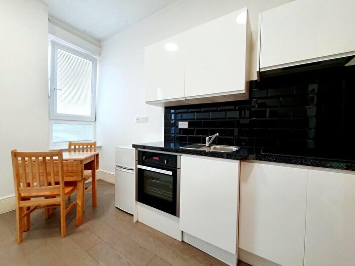 Studio To Rent In Woolwich Road, London, SE7