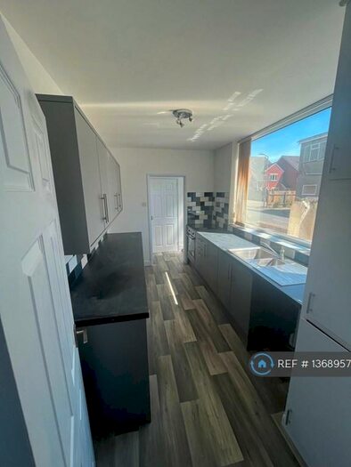 1 Bedroom Flat To Rent In Derby Road, Hinckley, LE10