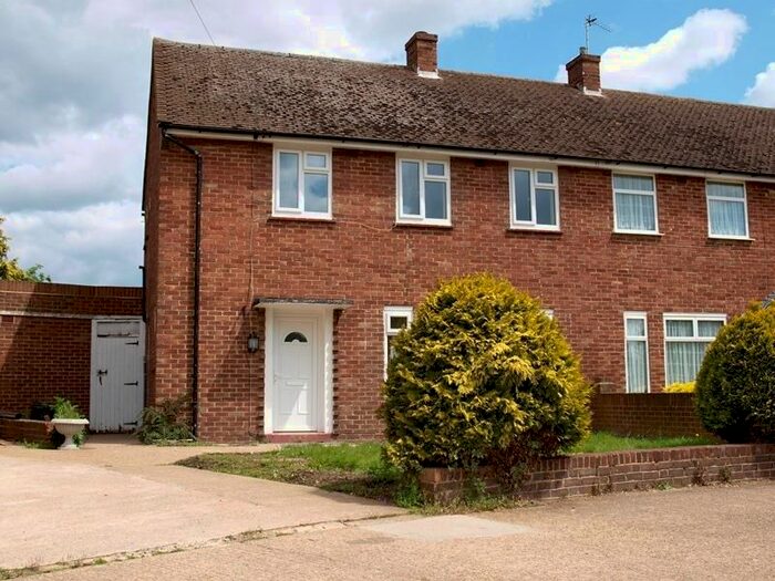 3 Bedroom Semi-Detached House To Rent In Harlington Road, Hillingdon, UB8