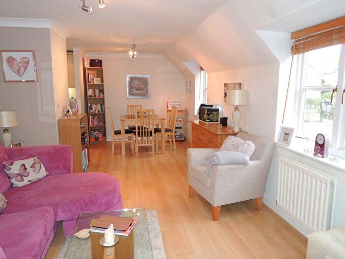 1 Bedroom Flat To Rent In Hythe, CO2