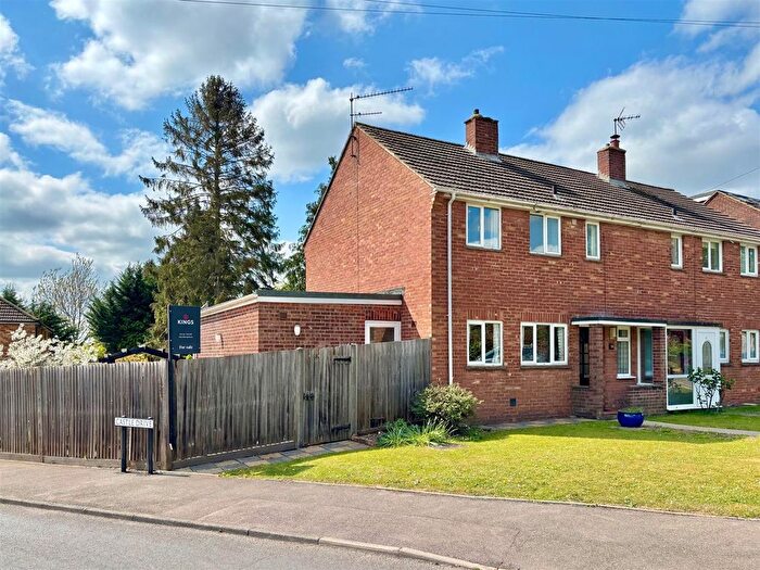 3 Bedroom Semi Detached House For Sale In Knavewood Road, Kemsing, Sevenoaks, TN15