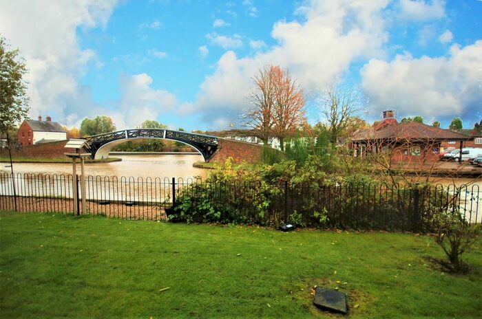 2 Bedroom Flat To Rent In Waterside, Longford, Coventry CV6