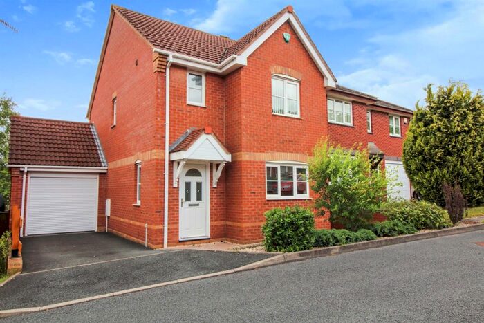 3 Bedroom Detached House For Sale In Fotheringhay, Warndon, Worcester, WR4