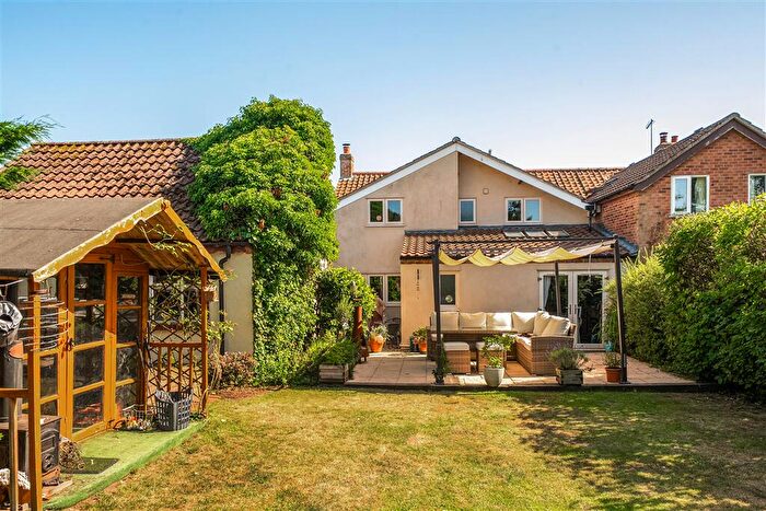 4 Bedroom Cottage For Sale In Halls Corner, Hevingham, Norwich, NR10