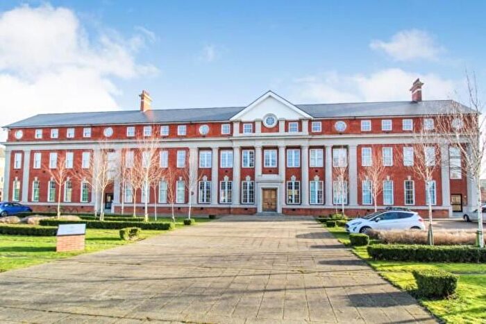 2 Bedroom Flat To Rent In Beauvais Square, Bedford, MK42