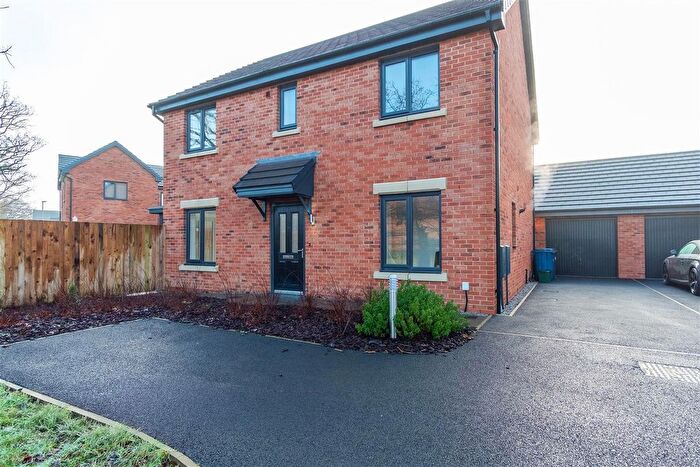 4 Bedroom Detached House For Sale In Brickfield Place, Leyland, PR25
