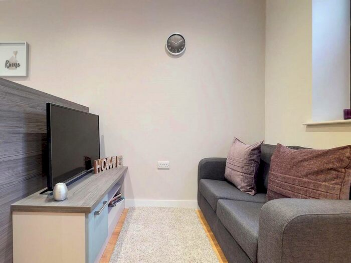 Studio To Rent In St Mary's Road, Sheffield, South Yorkshire, S2