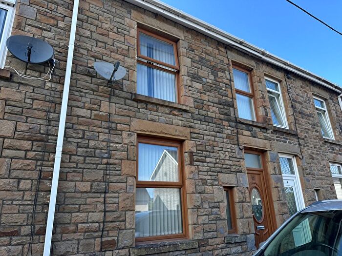 3 Bedroom Semi-Detached House For Sale In Spencer Terrace, Lower Cwmtwrch, Swansea., SA9