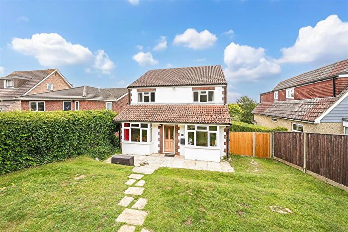 4 Bedroom Detached House For Sale In London Road, Clanfield, PO8