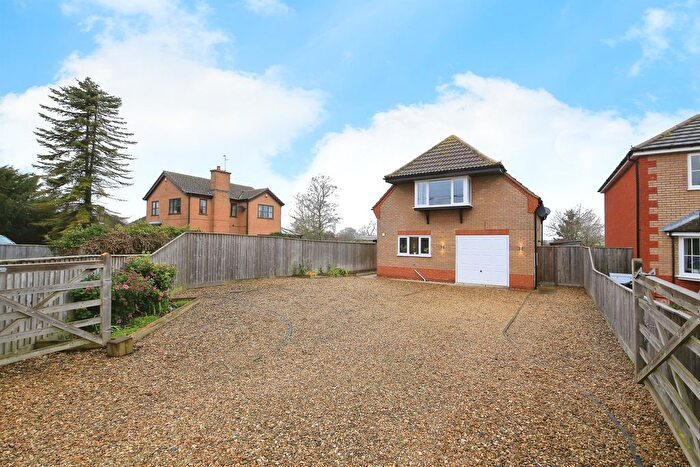 3 Bedroom Detached House For Sale In Stonegate, Cowbit, Spalding, PE12