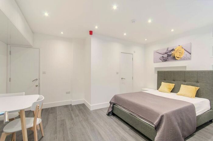 Studio To Rent In Finborough Road, Chelsea, London, SW10