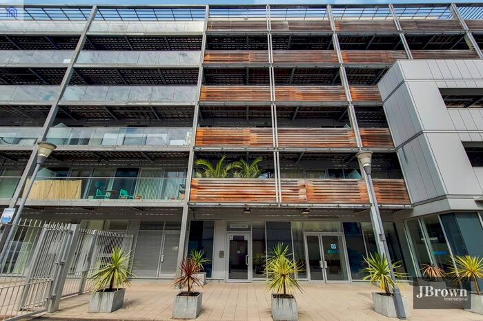 2 Bedroom Flat To Rent In Torrent Lodge, London, SE10