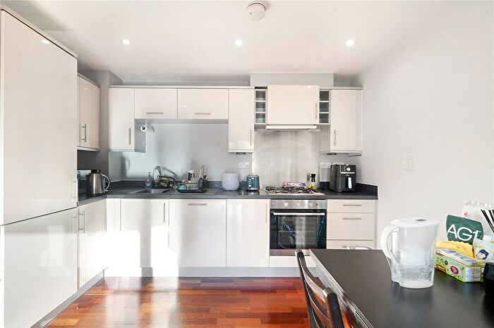 1 Bedroom Flat For Sale In Uxbridge Road, London, W13
