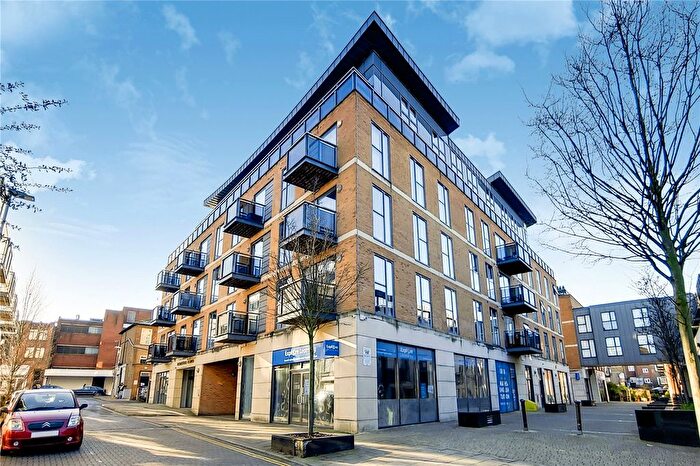 2 Bedroom Flat To Rent In St. Mary's Road, Surbiton, KT6