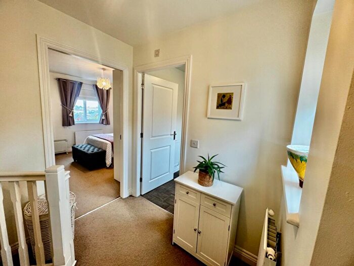 3 Bedroom End Of Terrace House For Sale In Neptune Road, Wellingborough, NN8