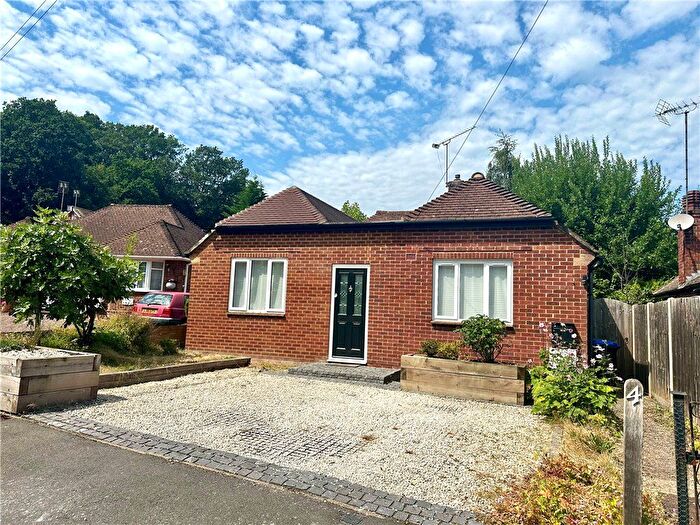 3 Bedroom Bungalow To Rent In Birch Close, Woking, Surrey, GU21