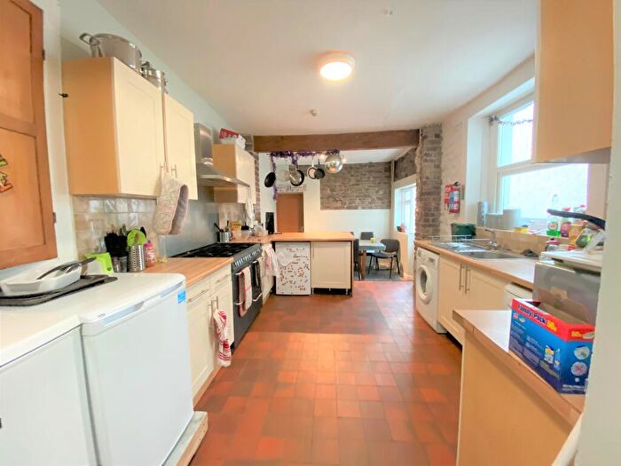 3 Bedroom House To Rent In King Edward Road, Brynmill, Swansea, SA1