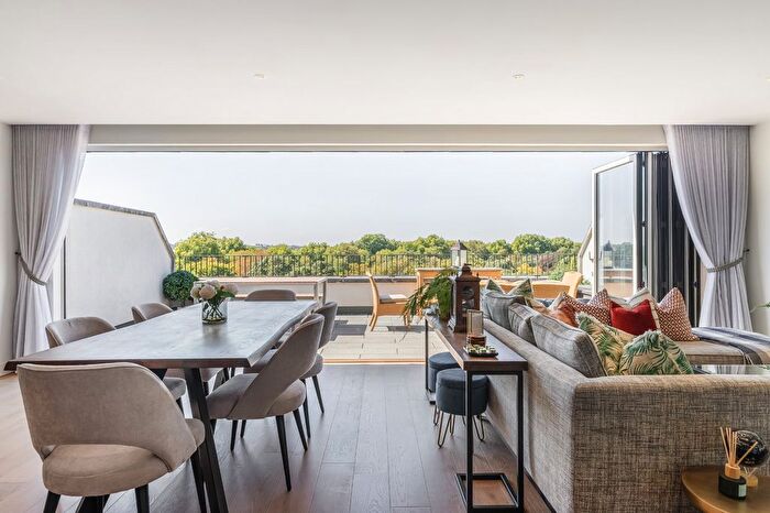 3 Bedroom Flat For Sale In Fulham High Street, Fulham, London, SW6