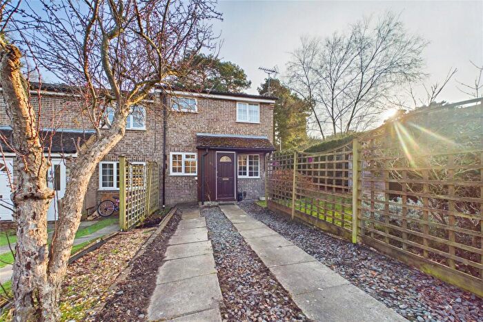 1 Bedroom Terraced House For Sale In Crofton Close, Forest Park, Bracknell, Berkshire, RG12