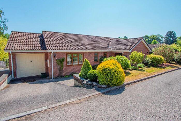 2 Bedroom Bungalow For Sale In Windmill Lane, West Hill, EX11