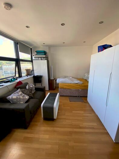 Studio To Rent In Northolt Road, Harrow, Middlesex, HA2