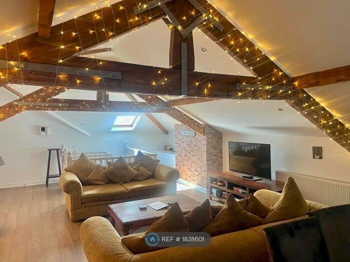 3 Bedroom Flat To Rent In Westcliffe Road, Southport, PR8