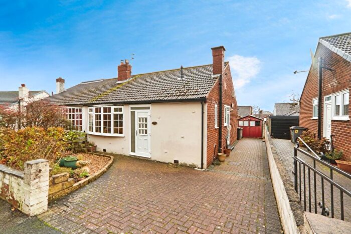 1 Bedroom Semi-Detached Bungalow For Sale In Woodway, Horsforth, Leeds, LS18