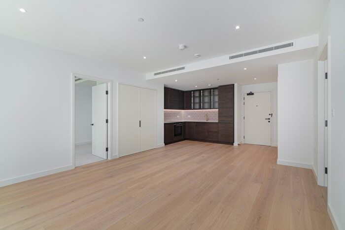 2 Bedroom Flat To Rent In Royal Crest Avenue, London, E16