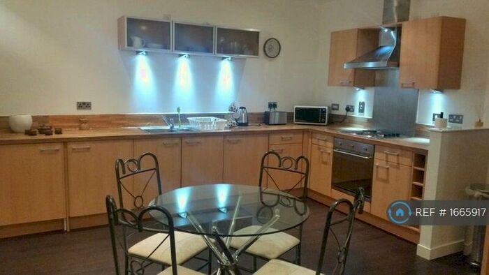 2 Bedroom Flat To Rent In Oswald Street, Glasgow, G1