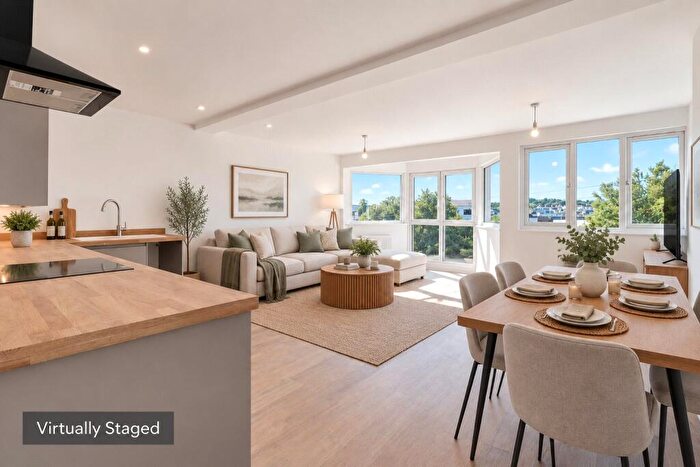 2 Bedroom Apartment For Sale In Lyndale Terrace, Instow, Bideford, Devon, EX39
