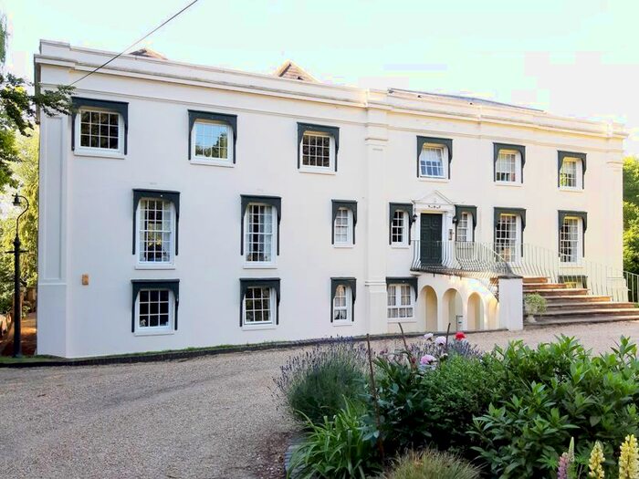 2 Bedroom Flat To Rent In Old Park Ride, Cheshunt, Waltham Cross, EN7