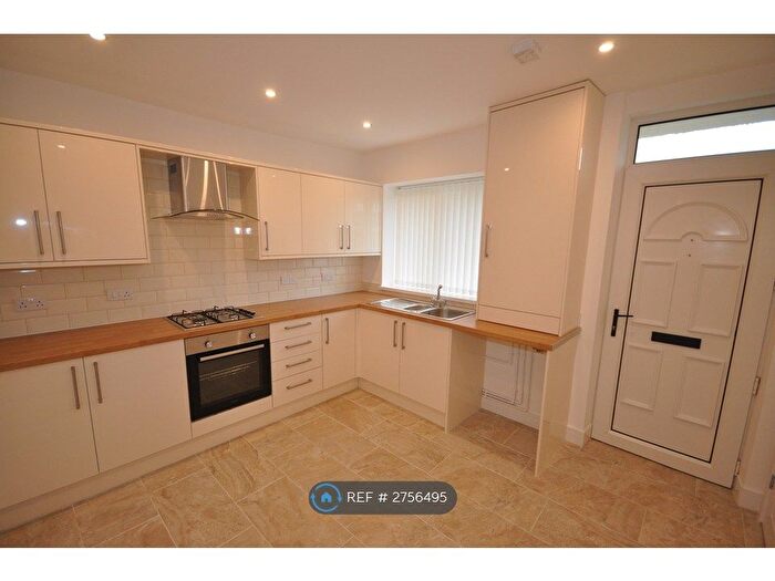 3 Bedroom Terraced House To Rent In High St, Treorchy, CF42