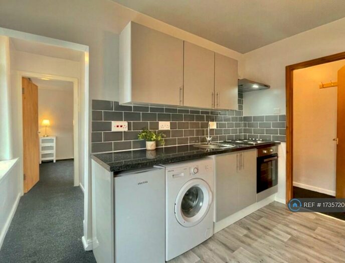 1 Bedroom Flat To Rent In Victoria Park Avenue, Leeds, LS13