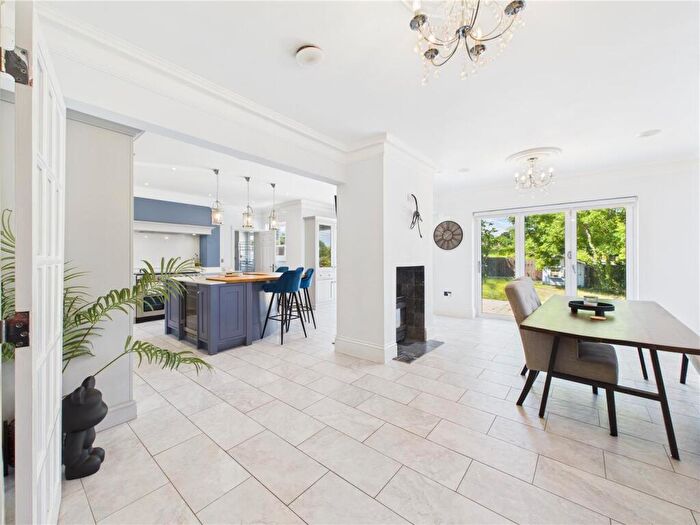 5 Bedroom Detached House To Rent In South Hanningfield Road, South Hanningfield, Chelmsford, CM3