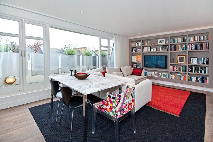 2 Bedroom Flat To Rent In Warrington Crescent, London, W9