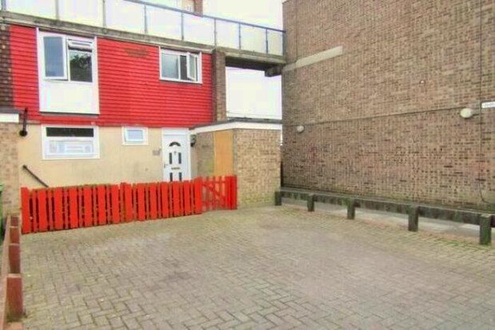 2 Bedroom Property To Rent In Seymour Close, Portsmouth, PO2