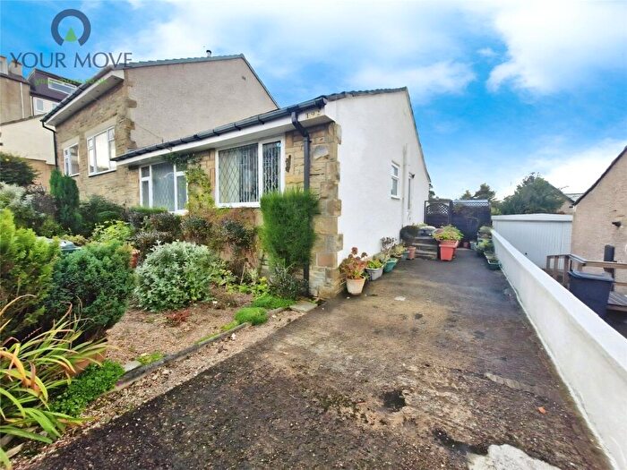 2 Bedroom Bungalow For Sale In Thwaites Brow Road, Keighley, West Yorkshire, BD21