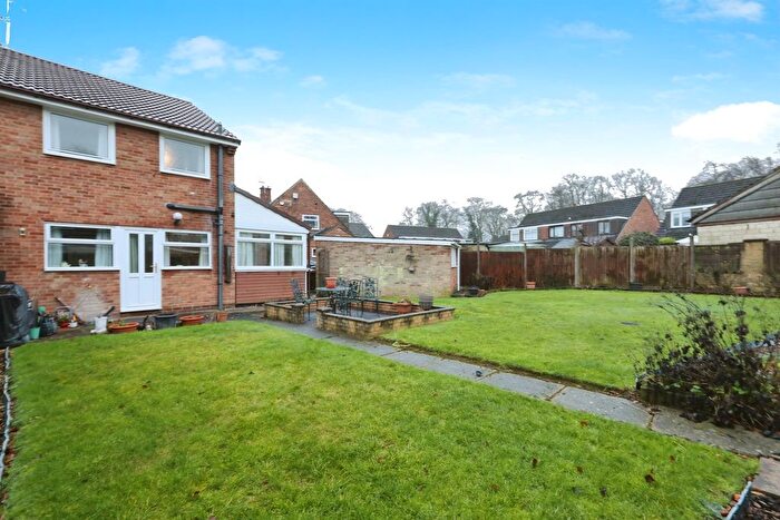 3 Bedroom Semi Detached House For Sale In Manvers Close, North Anston, Sheffield, S25
