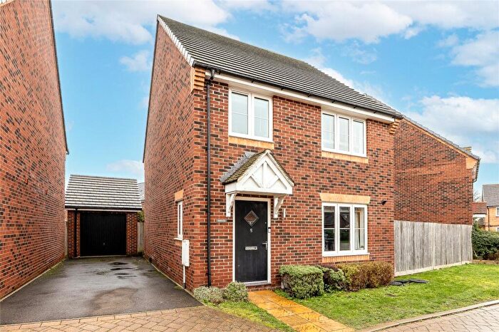 4 Bedroom Detached House For Sale In Snowdrop Drive, Didcot, Oxfordshire, OX11