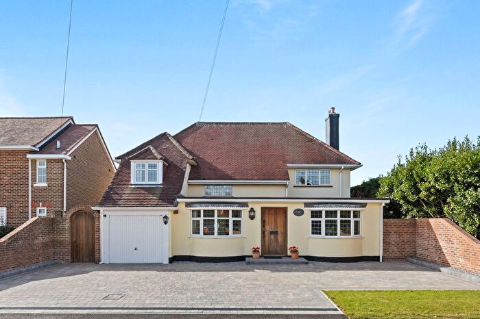 4 Bedroom Detached House For Sale In Rudwicks Close, Bognor Regis, PO22