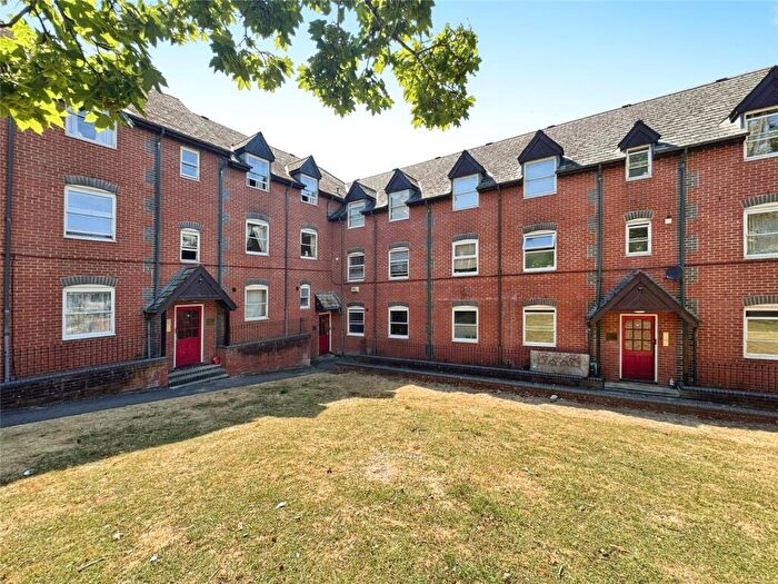 1 Bedroom Apartment For Sale In Dale Road, Reading, Berkshire, RG2