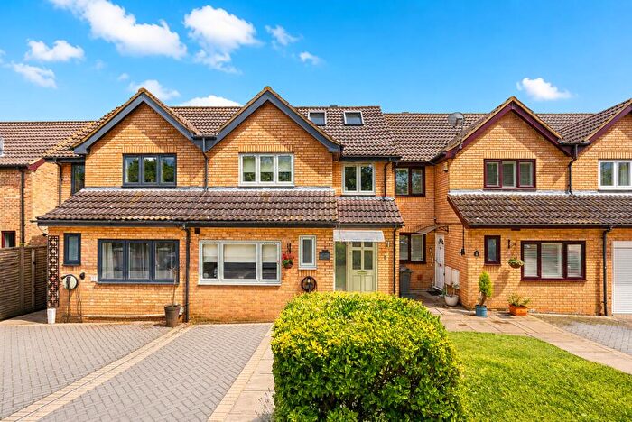 5 Bedroom Terraced House For Sale In Farriday Close, Valley Road, St. Albans, Hertfordshire, AL3