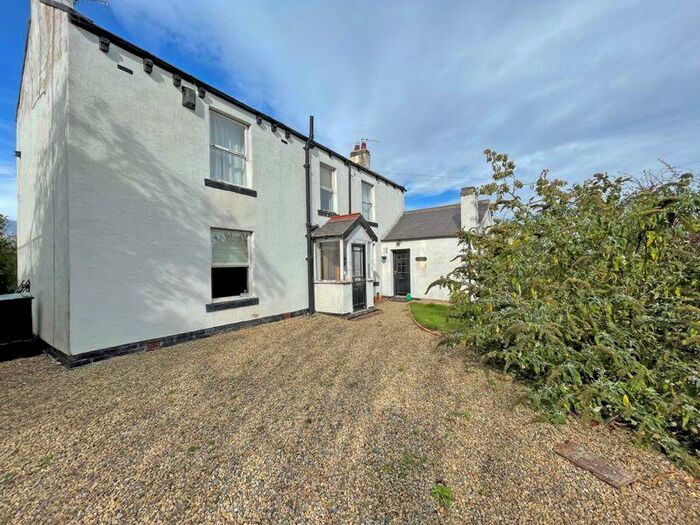 2 Bedroom Detached House For Sale In Barlow Road, Blaydon-On-Tyne, NE21