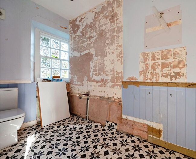 1 Bedroom Barn Conversion For Sale In Tredethy, Bodmin, Cornwall, PL30