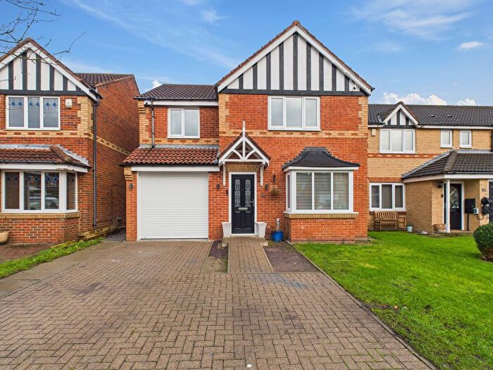 4 Bedroom Detached House For Sale In Meadow Rise, Sheriff Hill, Gateshead, NE9