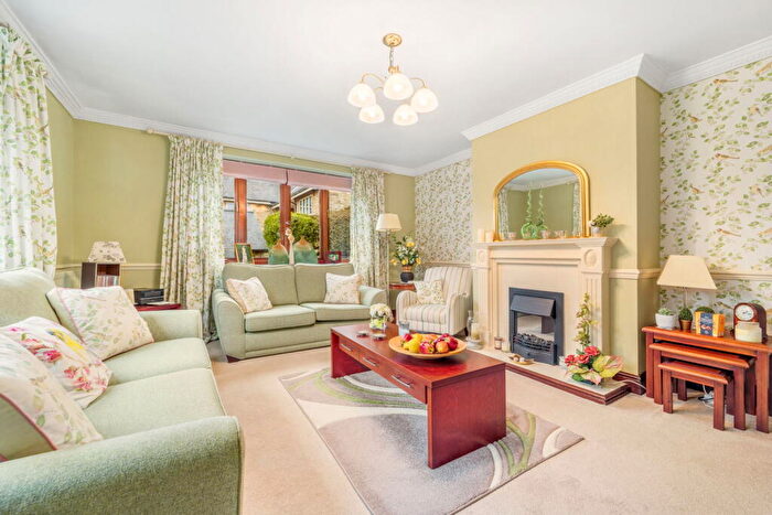 4 Bedroom Detached House For Sale In Washdyke Lane, Fulbeck, Grantham, NG32