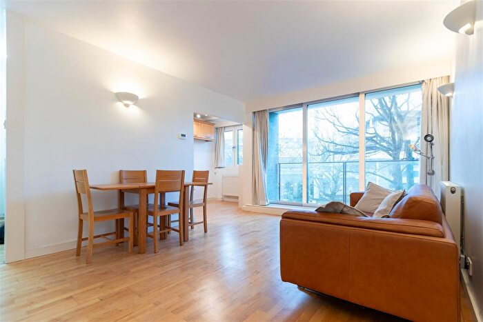 1 Bedroom Flat To Rent In Lords View, St Johns Wood, NW8